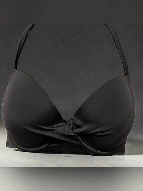 Shade And Shore Black Bikini Top NWT Size 34C